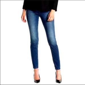 Tahari Kelly classic skinny jeans